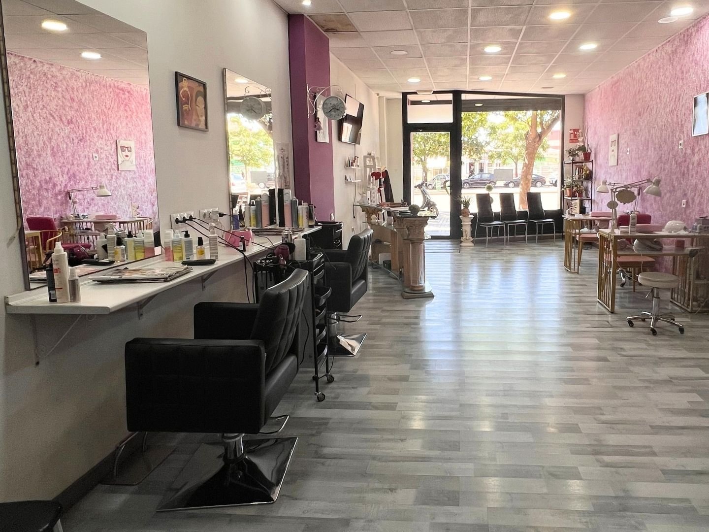 1 the-beauty-salon-valencia-peluqueria-estetica-color-uñas-pestanas-depilacion-facial-bienestar